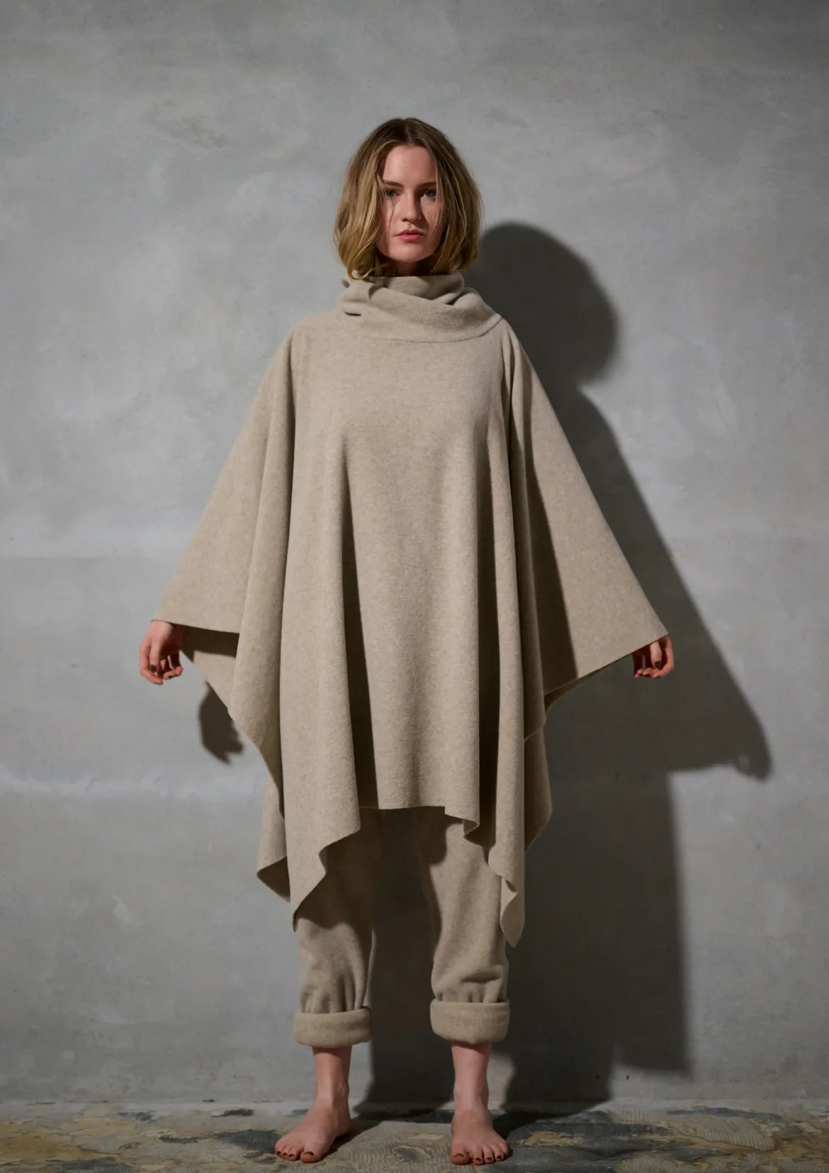 LOUNGE PONCHO DAMEN